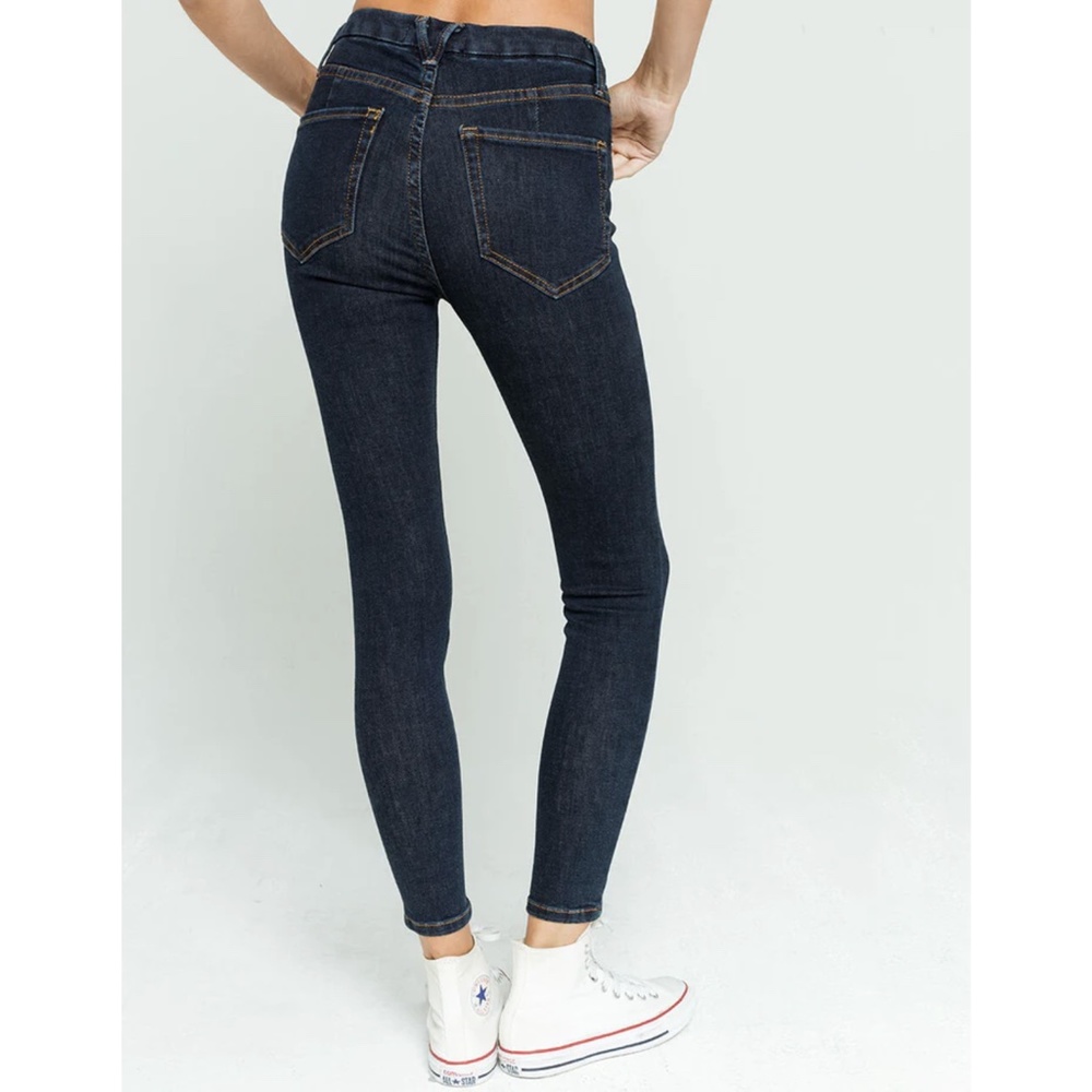 NWT Free People We The Free Montana Skinny Jeans in Dark Rinse - Picture 9 of 10